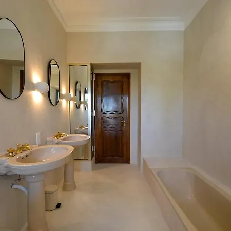 Magnifique Bastide Provencale Avec Piscine Entierement Privatisee Villa Beaucaire (Gard)