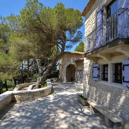 Magnifique Bastide Provencale Avec Piscine Entierement Privatisee * Beaucaire (Gard)