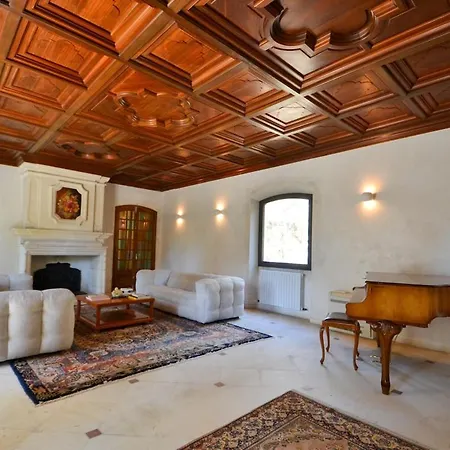 Magnifique Bastide Provencale Avec Piscine Entierement Privatisee * Beaucaire (Gard)