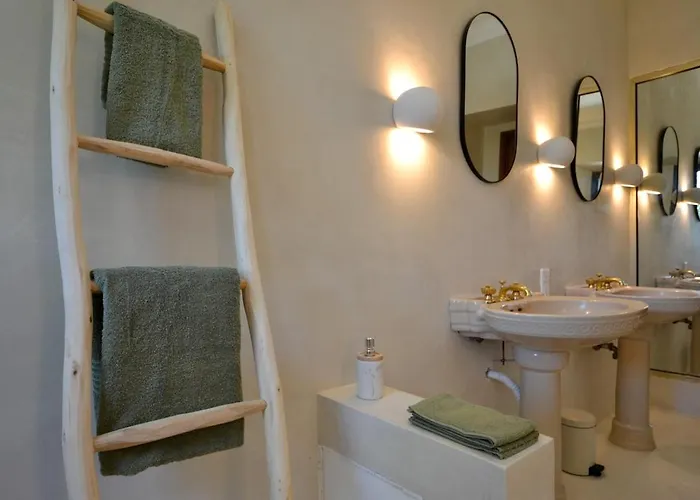 Villa Magnifique Bastide Provençale Avec Piscine Entièrement Privatisée Beaucaire (Gard)